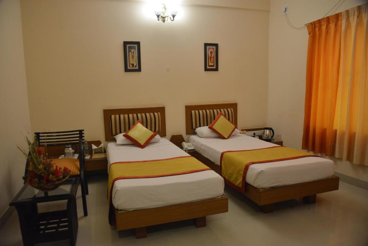 Pai Vista, Kr Road Hotell Bangalore Exteriör bild