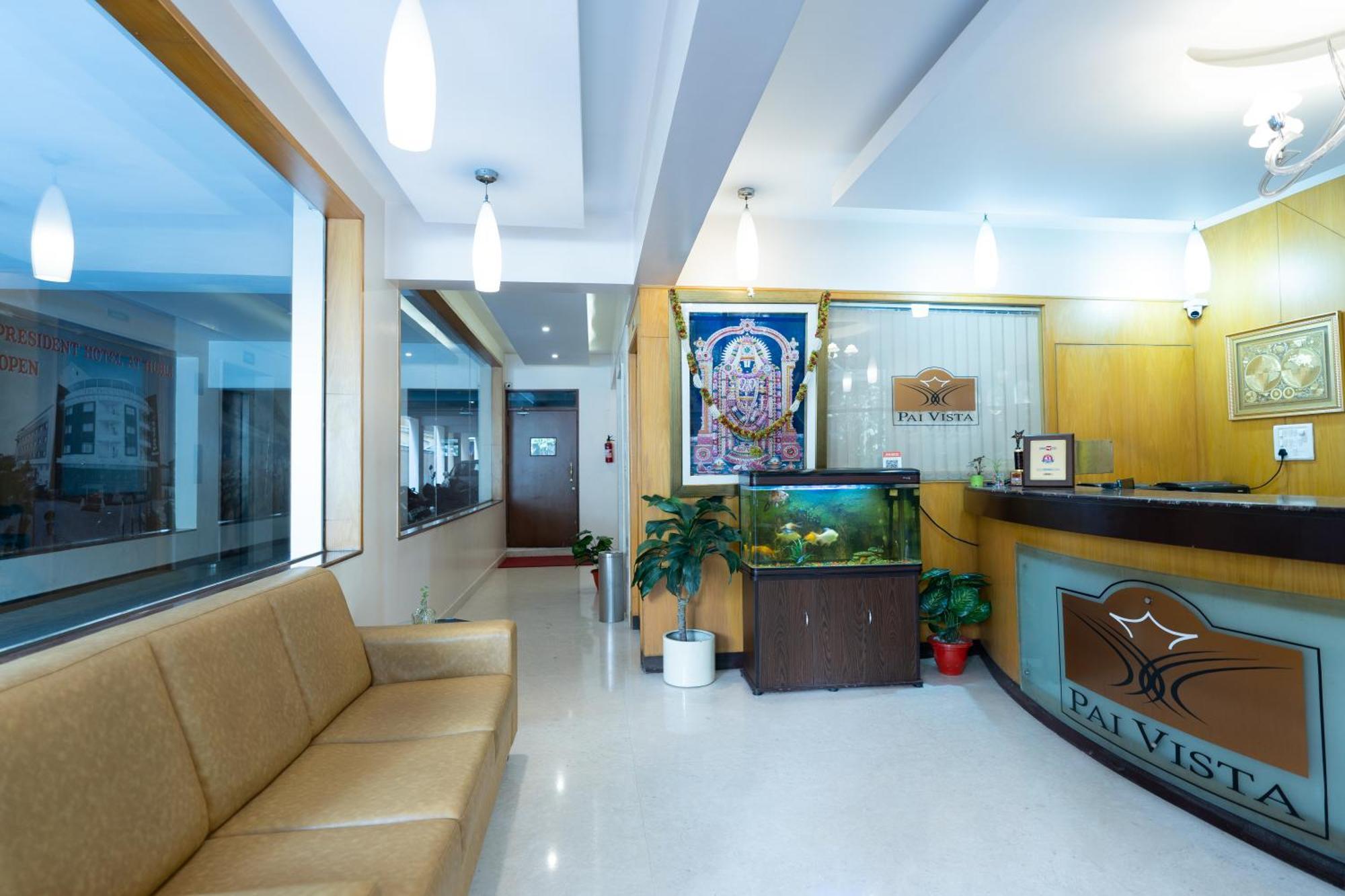 Pai Vista, Kr Road Hotell Bangalore Exteriör bild