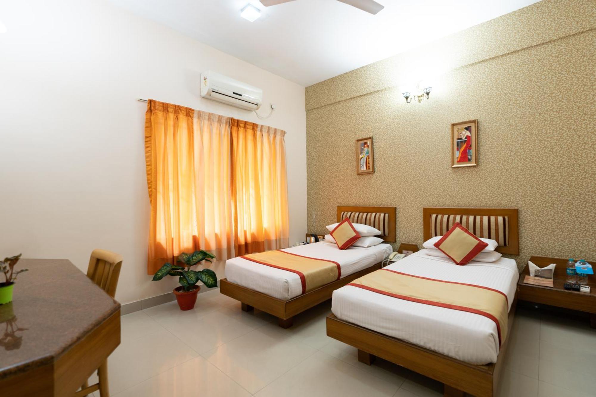 Pai Vista, Kr Road Hotell Bangalore Exteriör bild