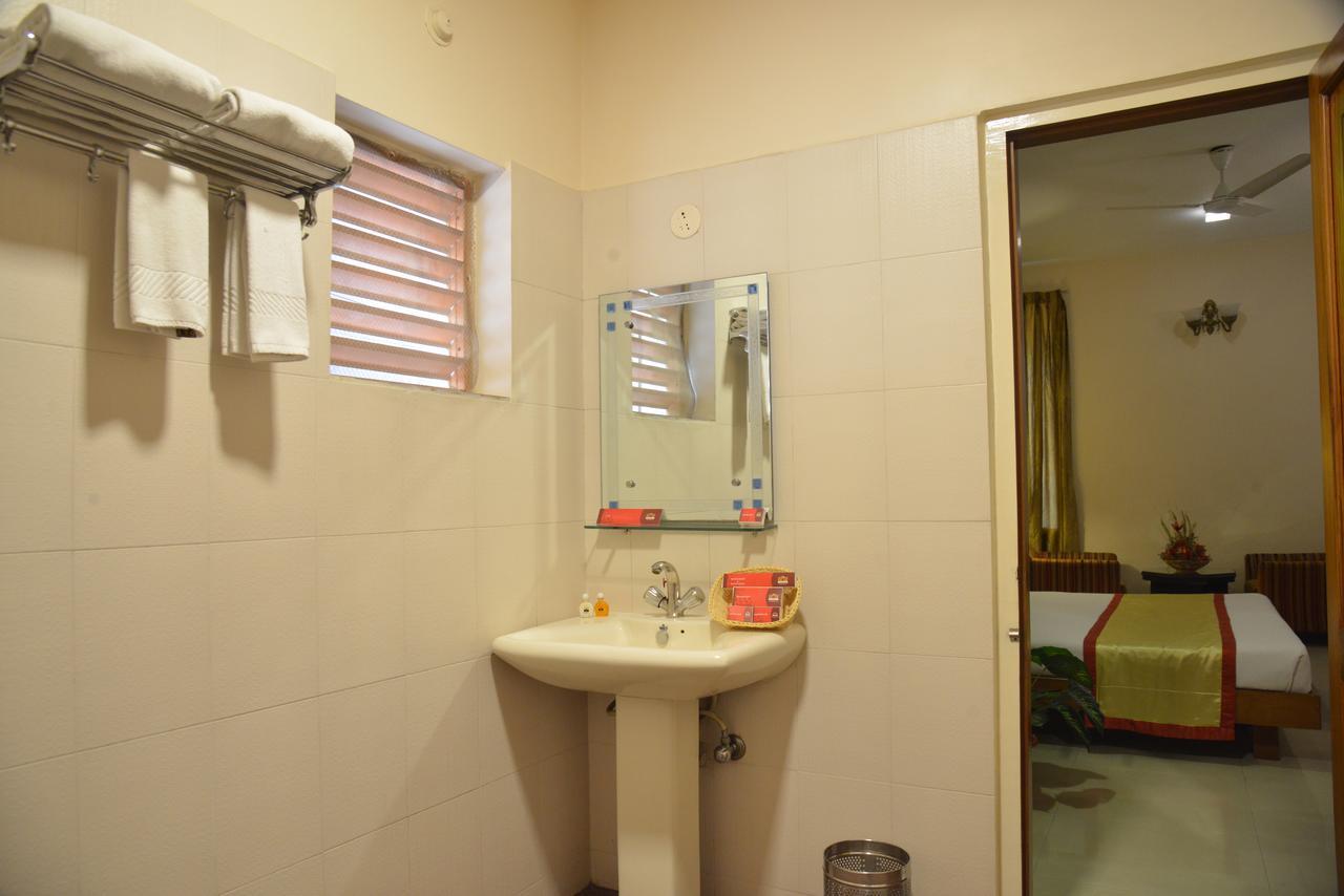 Pai Vista, Kr Road Hotell Bangalore Exteriör bild